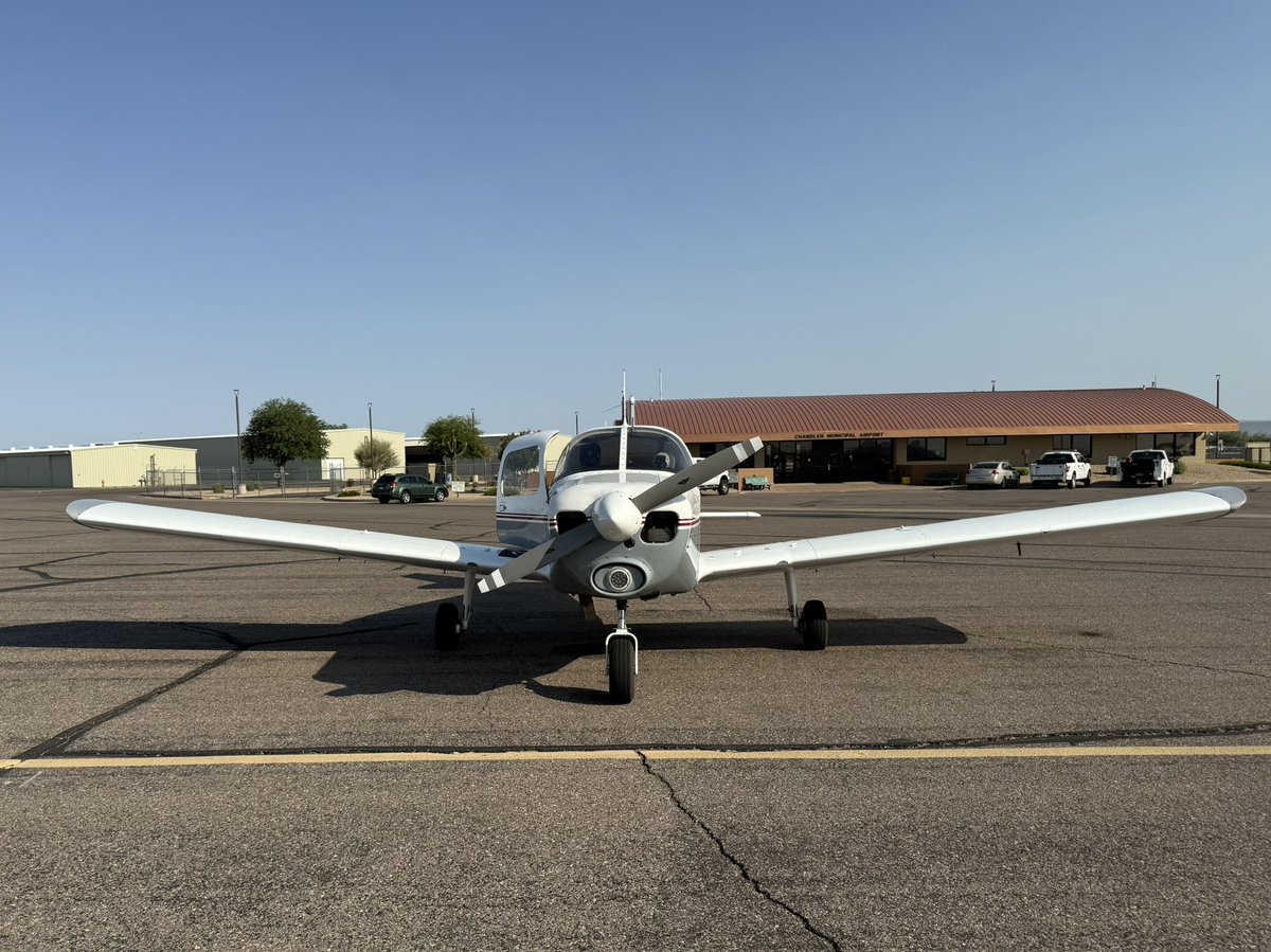 CaptBob_Nomadic's tweet image. Leg 2 of:
🌟 Pat & Tyler’s Excellent Adventure!
Chandler, AZ - El Paso, TX
Watch the journey on @flightradar24 using the tail # N14033
@SteveNomadic