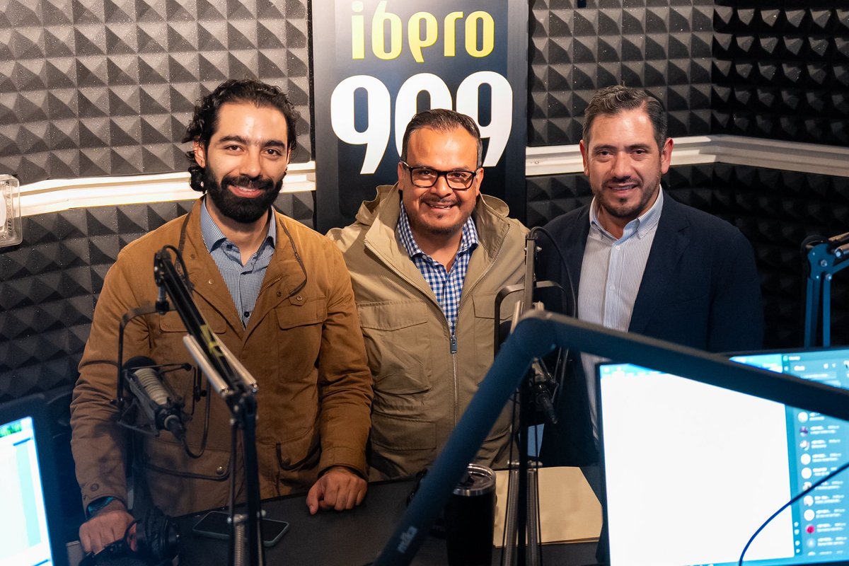 Julio César Bonilla Gutiérrez (@juliocbonillag) on Twitter photo 📻🎙️#PorSiSeLoPerdieron| Les invito a escuchar la entrevista que sostuve en el programa #Turing de <a href="/Ibero909FM/">Ibero 90.9 FM</a> con <a href="/dgricci/">Diego García Ricci</a> y <a href="/JesusCoronado13/">Jesús Coronado</a>, donde platicamos sobre la actualidad de la #InteligenciaArtificial en la #CDMX.
🔗 tinyurl.com/ydw2tj8y 📻🎙️#PorSiSeLoPerdieron| Les invito a escuchar la entrevista que sostuve en el programa #Turing de <a href="/Ibero909FM/">Ibero 90.9 FM</a> con <a href="/dgricci/">Diego García Ricci</a> y <a href="/JesusCoronado13/">Jesús Coronado</a>, donde platicamos sobre la actualidad de la #InteligenciaArtificial en la #CDMX.
🔗 tinyurl.com/ydw2tj8y