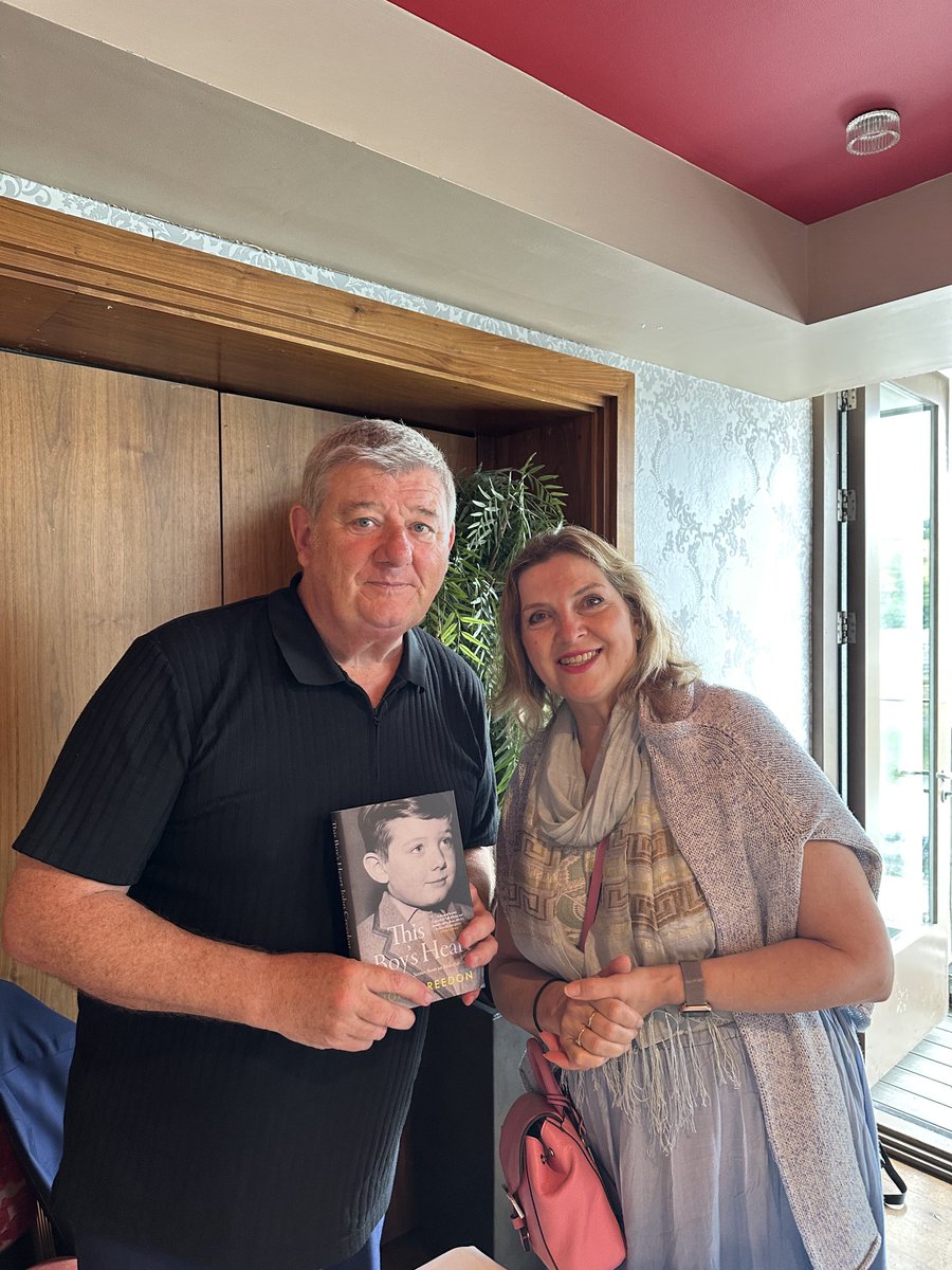 This big souled humanitarian warmed his way into hearts and minds with his fireside invoking story chats and insights. I will be listening to his audio version, as well as dialing him in online ⁦<a href="/rte/">RTÉ</a>⁩ radio for his show. Thank you for being yourself, ⁦<a href="/johncreedon/">john creedon</a>⁩!🇮🇪