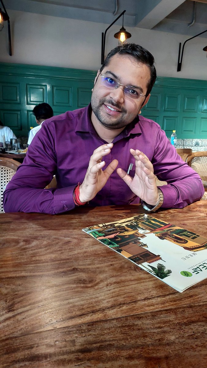 वो आग बरसी है दोपहर में कि सारे मंज़र झुलस गए हैं 
यहाँ सवेरे जो ताज़गी थी,वो ताज़गी अब कहीं नहीं है 

तुम अपने क़स्बों में जा के देखो वहाँ भी अब शहर ही बसे हैं 
कि ढूँढते हो जो ज़िंदगी तुम, वो ज़िंदगी अब कहीं नहीं है 
Dedicated to 'The System'