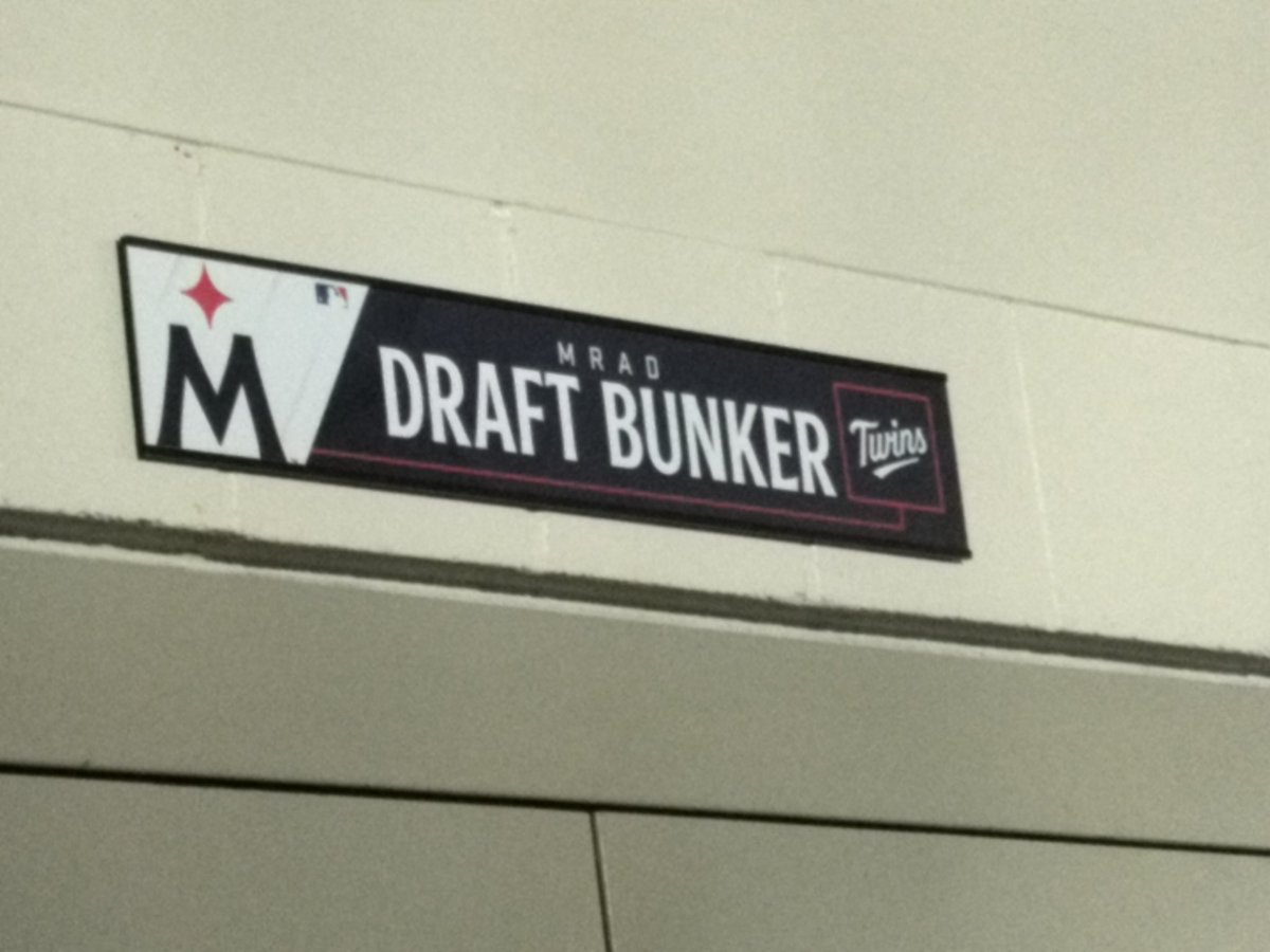 Geniuses at work....