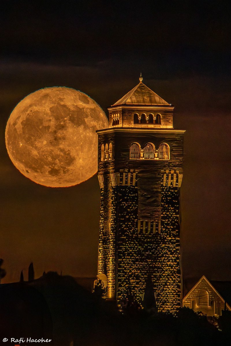 Full moon, last night in Jerusalem, opposite the bell tower of the Augusta Victoria Hospital.

Photo: Rafi Hacohen.