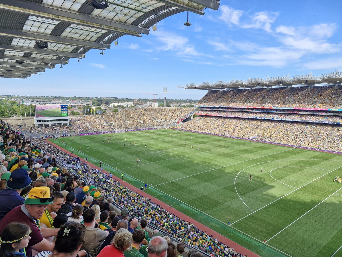 Harry Walsh (@harrywalsh65) on Twitter photo This has been ruthless from <a href="/officialdonegal/">CLG Dhún na nGall</a>. Next up is <a href="/Kerry_Official/">Kerry GAA</a> in the final.
#GAA This has been ruthless from <a href="/officialdonegal/">CLG Dhún na nGall</a>. Next up is <a href="/Kerry_Official/">Kerry GAA</a> in the final.
#GAA