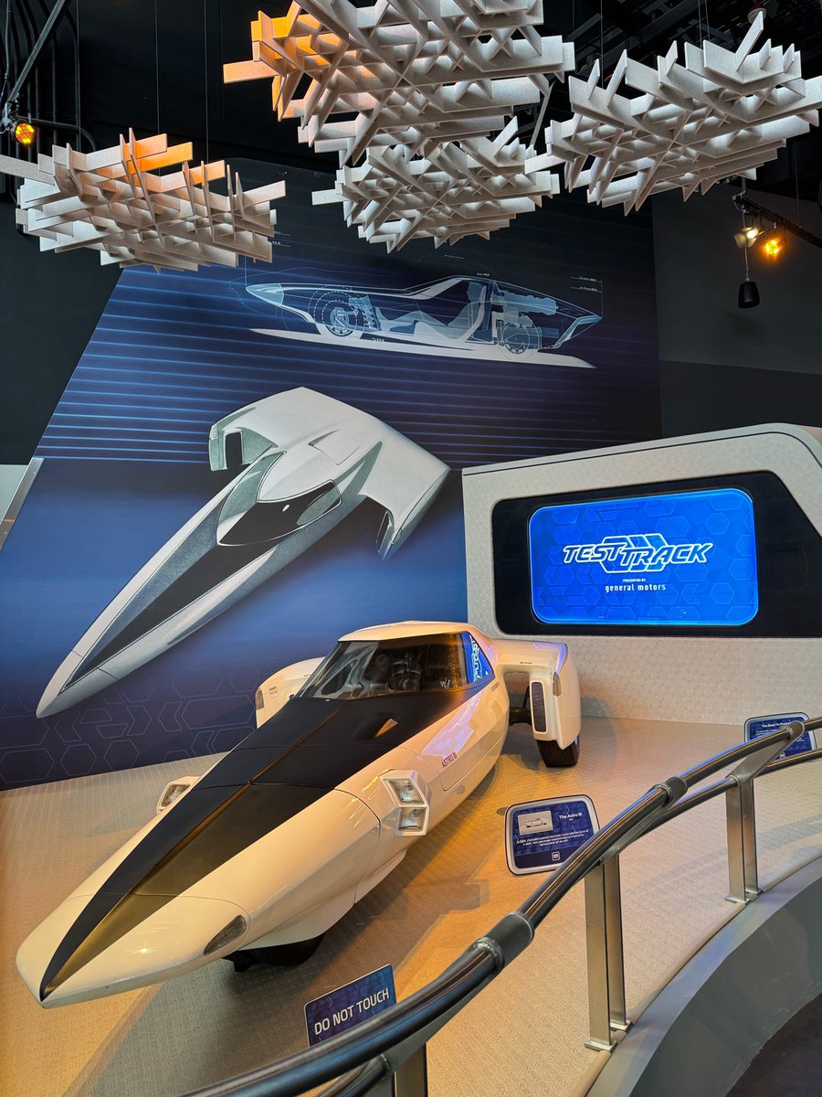 🚗💨 New Test Track queue photos! ⬇️

 Who is ready for the latest version?