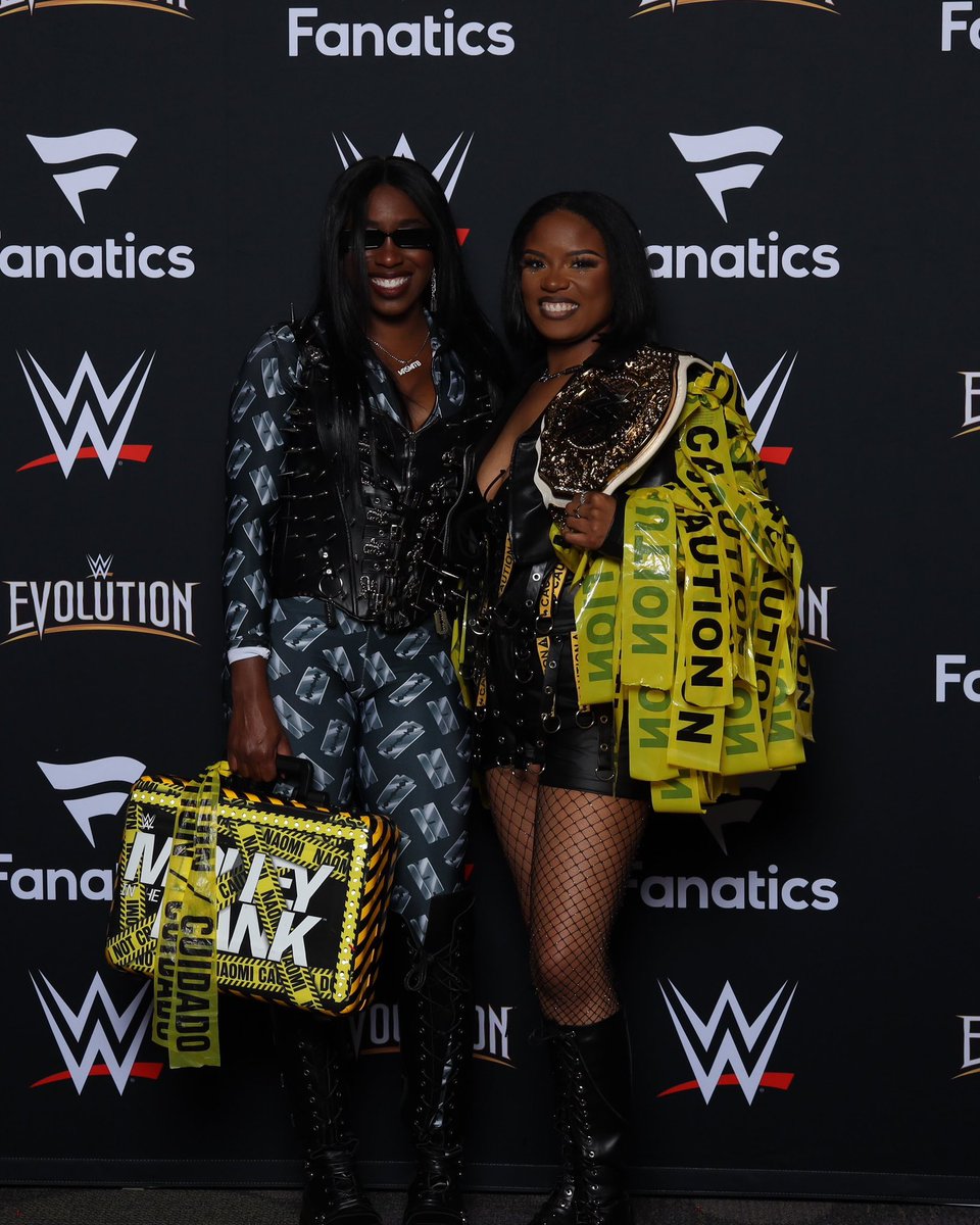 CallMeGlow28's tweet image. I finished my story! PWC!!! ⚠️ @TheTrinity_Fatu