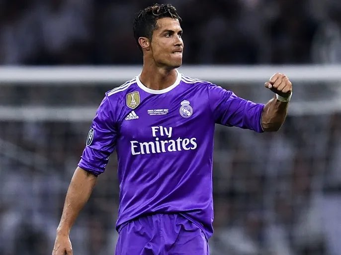 مـباراة حـاسمة ونـهائـية ، من تختار فيهم ؟

      كريسـتيانو 2017                             ميسي 2015