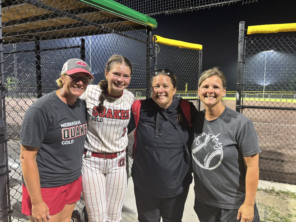NE Quakes Gold - 18U Brown tweet media