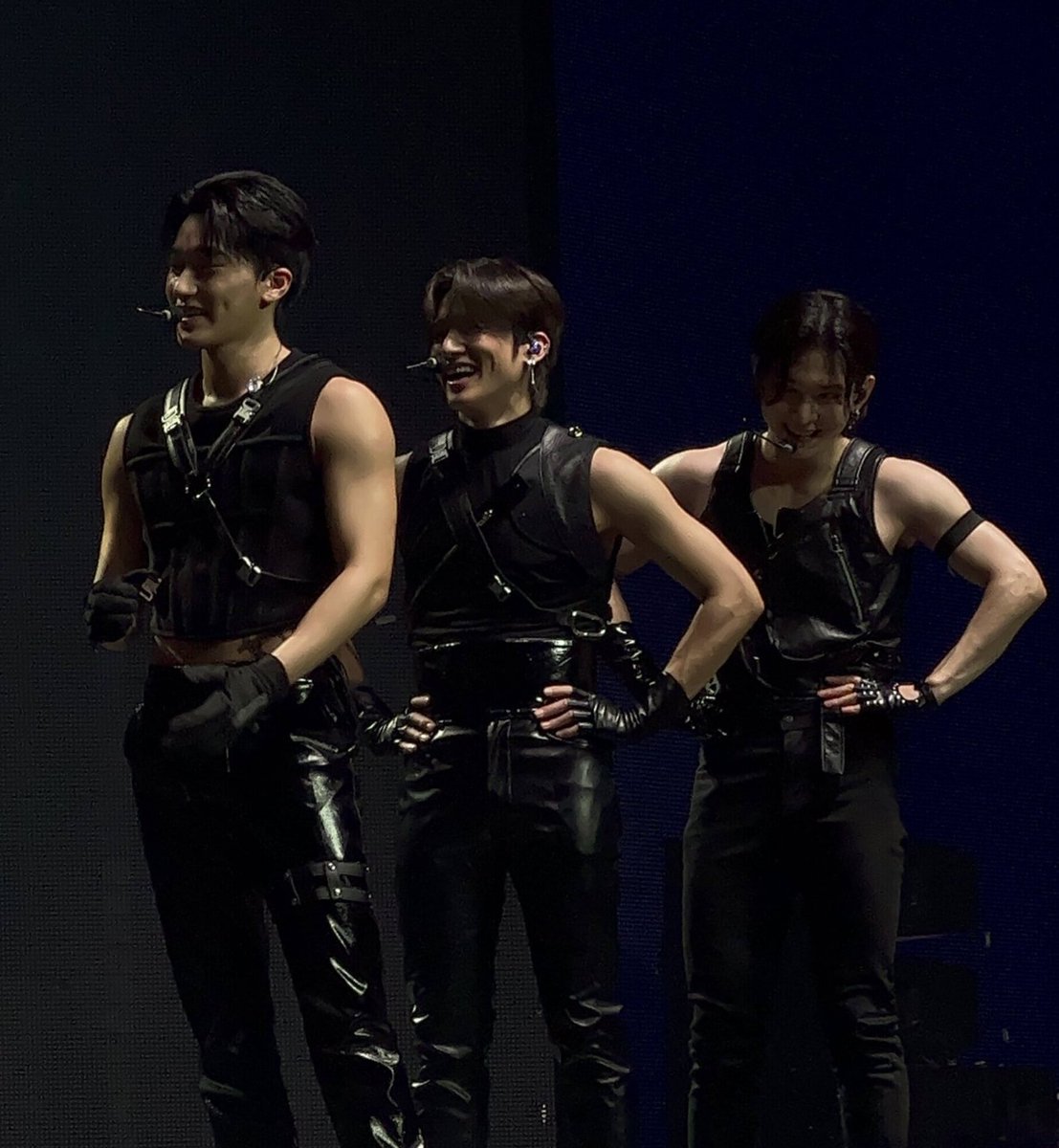 hiddnghwa's tweet image. what's this line called