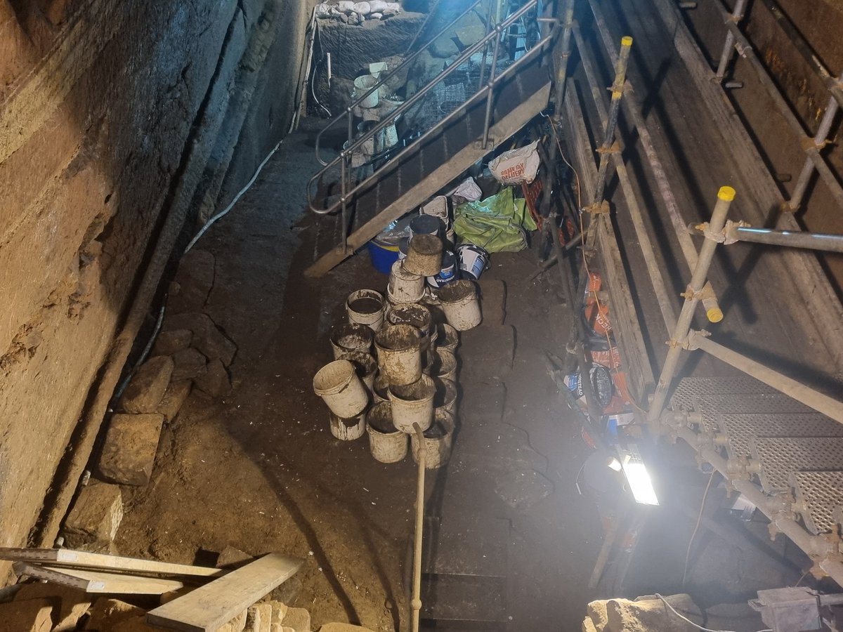 scouse_mouse_20's tweet image. Housekeeping day at the Heritage Centre. Lovely donation of buckets, which were much needed. Old buckets gone. Some sandstone ready to go up next week.