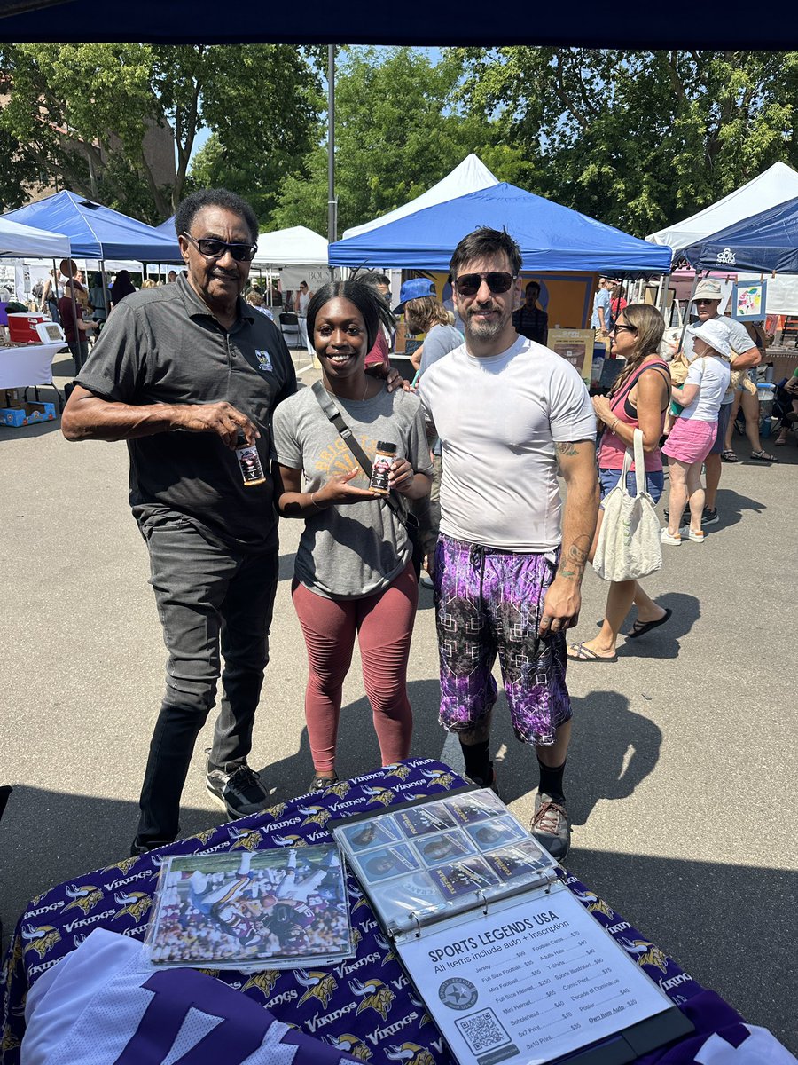 ChuckForeman's tweet image. Beautiful day at the Linden Hills Farmers Market at our Tailgate Spices booth…Skol!