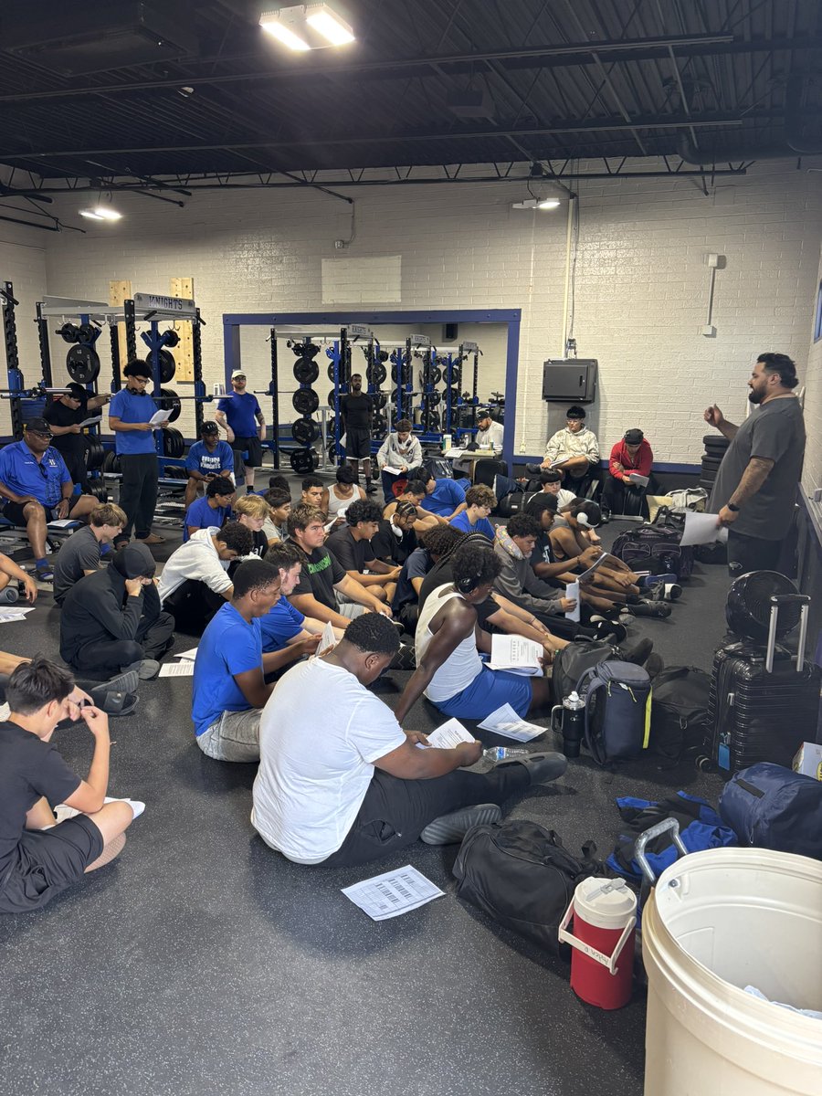 Pre-camp defensive meeting 
#paytheprice