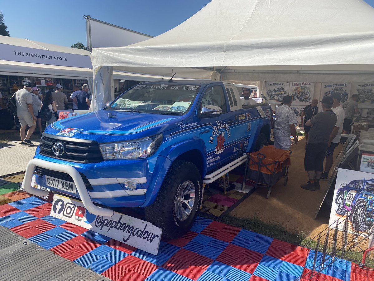 TamiyaUK's tweet image. The versatile @arctictrucks AT37, a robust go-anywhere vehicle capable of tacking the most demanding of terrain. It also makes a rather fantastic @Popbangcolour art studio!
#toyotauk #popbangcolour #tamiya #GoodwoodFOS