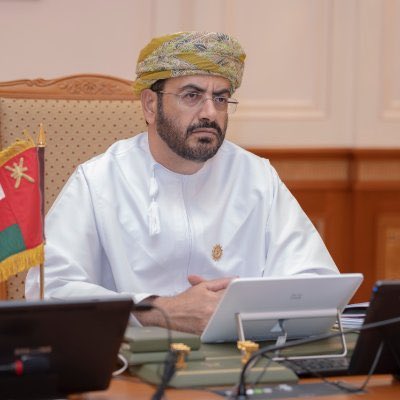 التقيت اليوم بمعالي الدكتور سعيد الصقري وزير الاقتصاد في حوار صريح وثري حول التحديات والفرص وأولويات التنمية وتعزيز الاستثمار في #ولاية_البريمي ، ونقلنا صوت المواطن من الميدان إلى صُناع القرار ، ونسأل الله التوفيق . 

فشكراً لمعالية <a href="/SaidAlsaqri/">سعيد بن محمد الصقري Said AlSaqri</a> على حسن الاستقبال والحوار البناء.