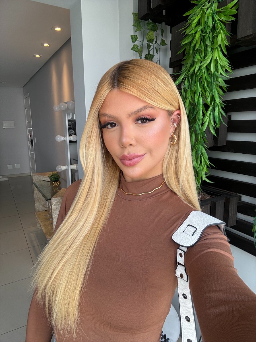 Giovanna Menezes 💋 tweet media