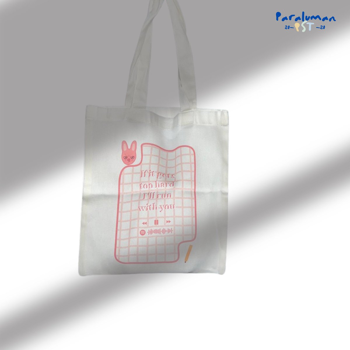 ParalumanPST's tweet photo. 🎉 CLEARANCE SALE: Stray Kids Totebags – PHP 120 ONLY! 🎉
Stanning on a budget? We got you 😎

✨ BUY 1 = FREE griptok or custom straw/chopsticks
✨ BUY 4 = FREE shirt or another totebag!
#StrayKids #stay #lovestay #kpopmerchph #totebagph #ParalumanPST
#supportlocalph #kpopstyle https://t.co/5ys56f1h8n