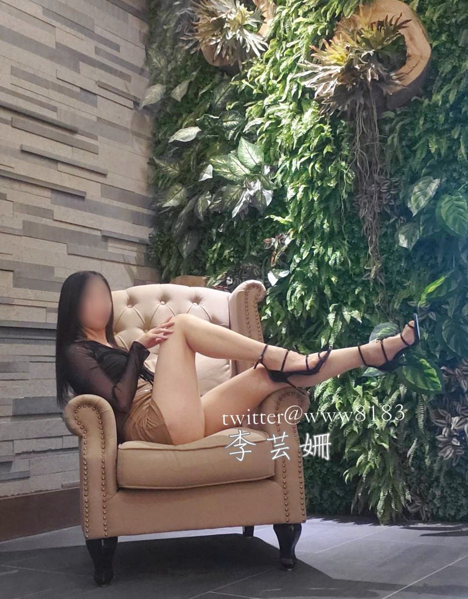 出門聯誼時，
我會依單男的喜好來打扮自己，
就像情人般帶點浪漫情趣，
到了床上就是騷妻的淫浪模樣。

#不定期約單男聯誼
#佛系聯誼
#禮貌誠懇眼緣很重要