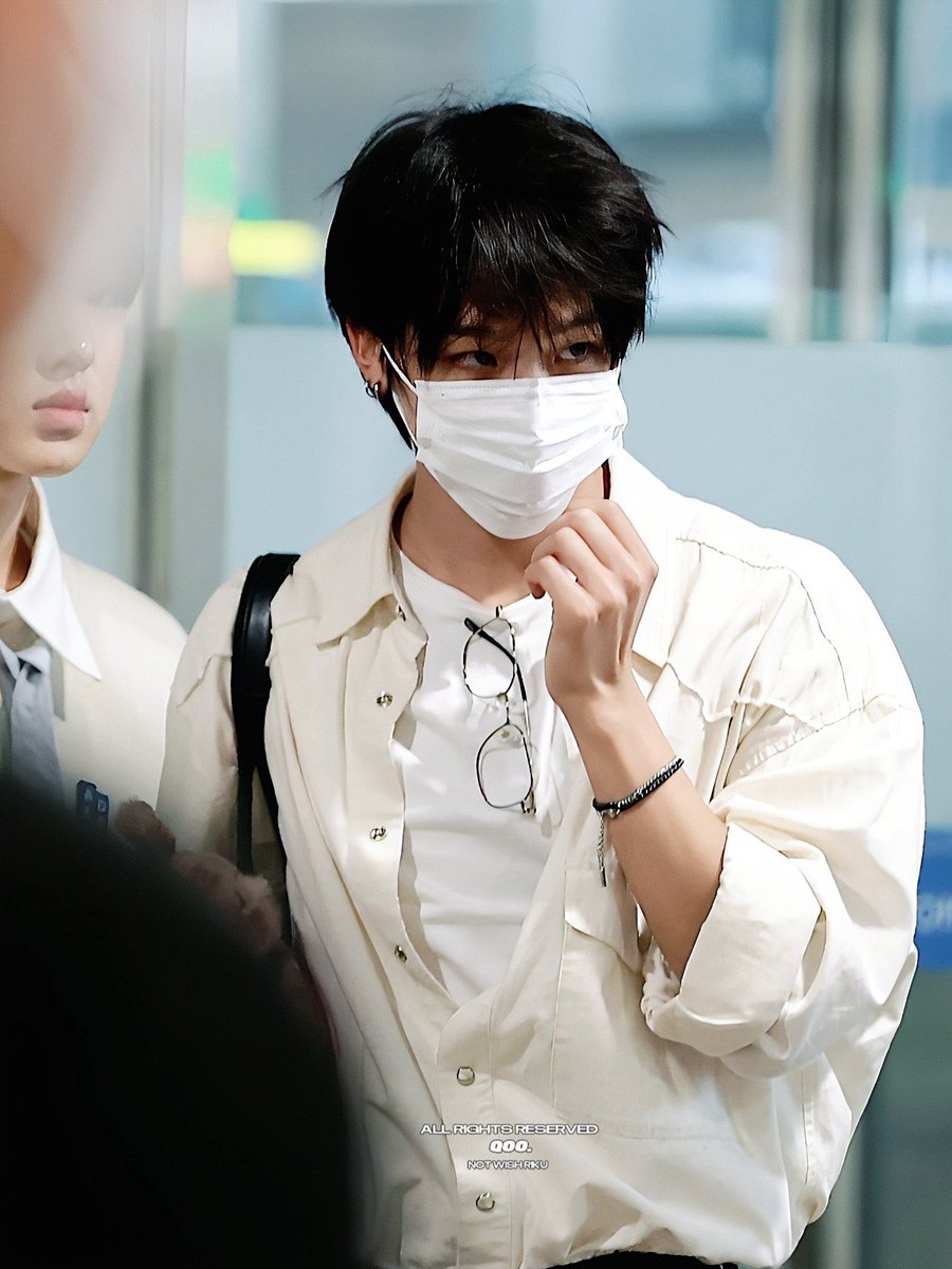 근데머털꼬라지가ㄹㅇ왜이러는곀ㅋㅋㅋ