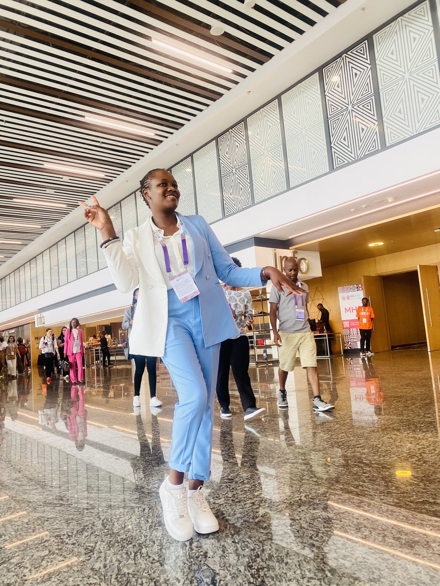Nawanyagaglori1's tweet image. DAY ONE: 🇷🇼
@iasociety is amazing so far.
Lessons for today:
1.The unfortunate bit of funding cuts -The US was a giant in the HIV Funding world contributing about 68% of the Global HIV Funding. And there was a rapid decrease in HIV related mortality deaths and an increase of…