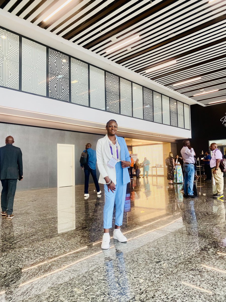 Nawanyagaglori1's tweet image. DAY ONE: 🇷🇼
@iasociety is amazing so far.
Lessons for today:
1.The unfortunate bit of funding cuts -The US was a giant in the HIV Funding world contributing about 68% of the Global HIV Funding. And there was a rapid decrease in HIV related mortality deaths and an increase of…