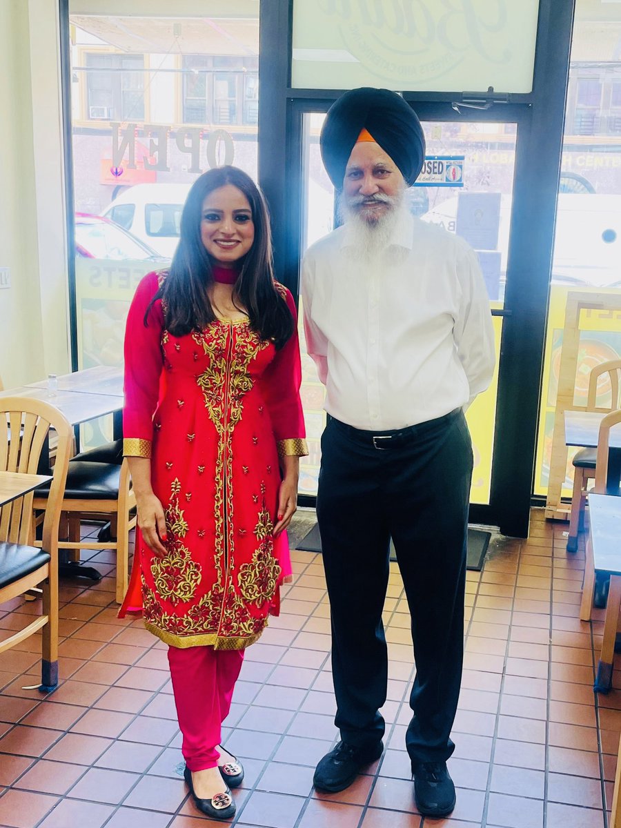Nice to catch up with our community’s very own Master Ji today on Punjab Avenue in South Richmond Hill. 🇺🇸🇮🇳

ਪੰਜਾਬ ਦੀ ਖੁਸ਼ਬੂ, ਸੇਵਾ ਦੀ ਰੀਤ—ਸਾਡੀ ਕੌਮ ਦੀ ਸ਼ਾਨ ਹੈ।