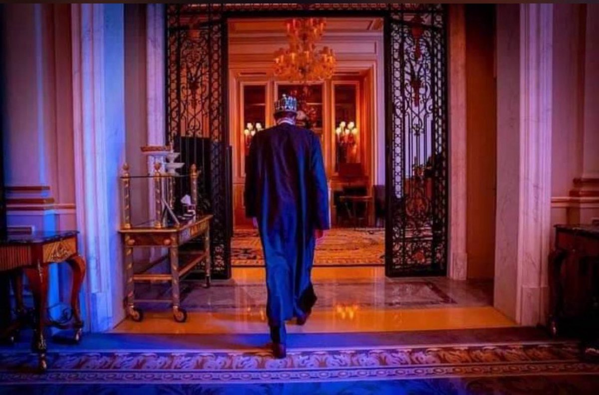 Bashir_Dabo's tweet image. Allahumma Gafirhu Warhamhu Wajaal🤲🏽
Nigeria, particularly the North, has lost one its rarest breeds. A charismatic officer, a war veteran, a politician of uncommon consequence and a patriot to the core. May Allah SWT grant him Jannatul Firdaus. May He comfort all the bereaved.