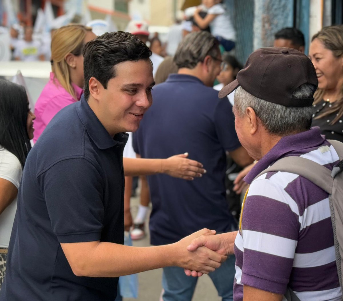 diegopadronb's tweet image. ¡Faltan 14 días!
Los baruteños no vamos a caer en la desesperanza ¡Vamos a seguir luchando unidos!
El 27 de julio invitamos a participar a cada baruteño con la convicción de que hacemos lo correcto por la comunidad y por nuestro municipio.
Baruta defiende su casa en la…