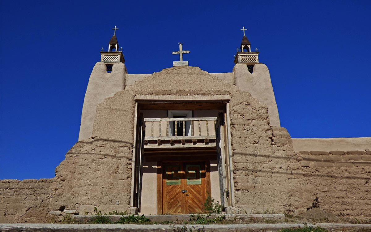 505Nomad's tweet image. San José de Gracia Church in Las Trampas is one of #NewMexico’s best examples of 18th century Spanish Colonial architecture - newmexiconomad.com/san-jose-de-gr…
#history #roadtrip #NewMexico #Catholic #church