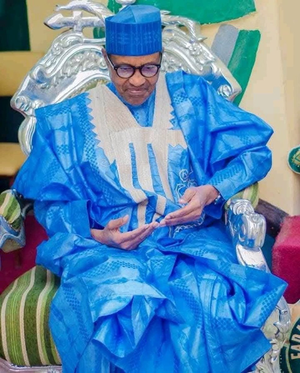 Because of Tinubu, Buhari became an icon😂😂. See let's just make this money otherwise e go hard oo.

Rest on former president of Nigeria.
RIP.
