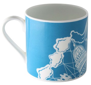 Sixtyplusurfers's tweet image. Sixtyplusurfers has teamed up with Ed’s Stuff to give one lucky reader the chance to win a fantastic prize bundle of delightful Summer goodies!
Our wonderful prize includes A Sea Dog Tote Bag, a Wheel of London Mug & A Hand-Painted Dog Decoupage Plate
sixtyplusurfers.co.uk/fashion-and-ac…
