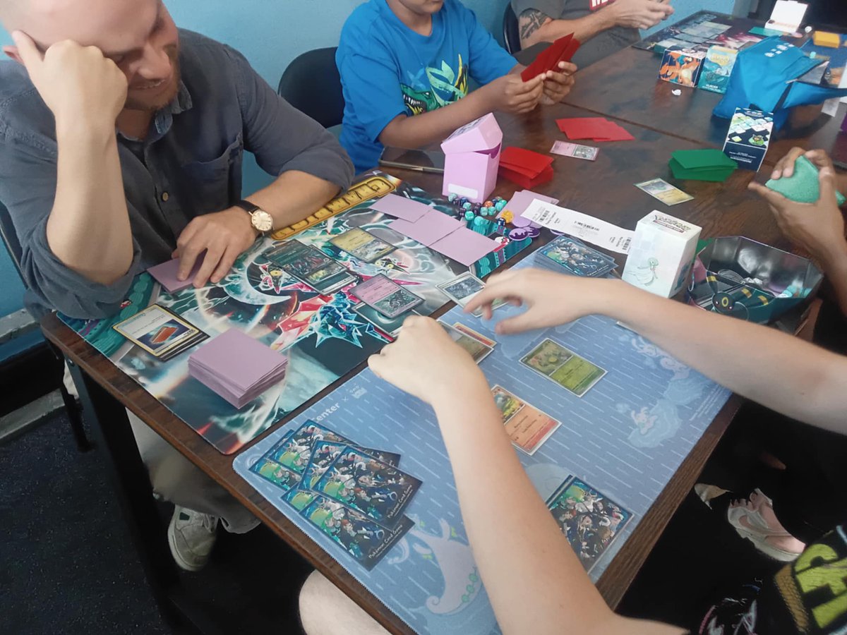 SpikesHideout tweet media