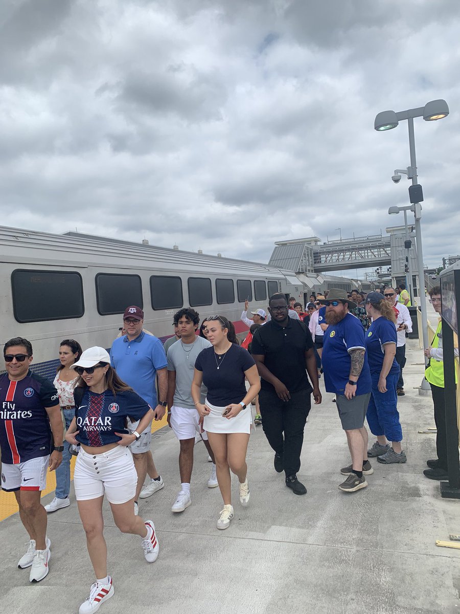 LukmanEvergreen's tweet photo. All good things come to an end. Beautiful experience. Proud to have been part of the #FIFAClubWorldCup2025 

Ghana 🇬🇭 boys representing at MetLife.

#CHEPSG https://t.co/RQnKsQ4LUU