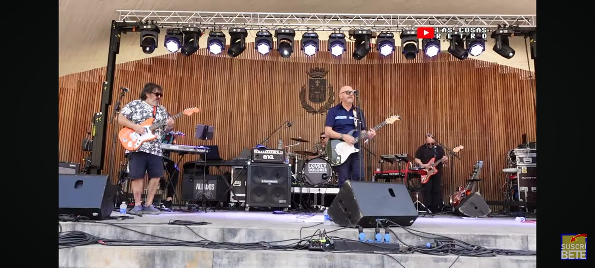 LasCosasRetro's tweet image. El vídeo de hoy es MUY ESPECIAL.
He grabado un videoclip con cámaras de los 90 a los Lovely Dolores, un grupo musical de los 90 que han vuelto 14 años después.
Dale al play y comparte que ayuda mucho!!
youtu.be/p-U3f-Irz6M