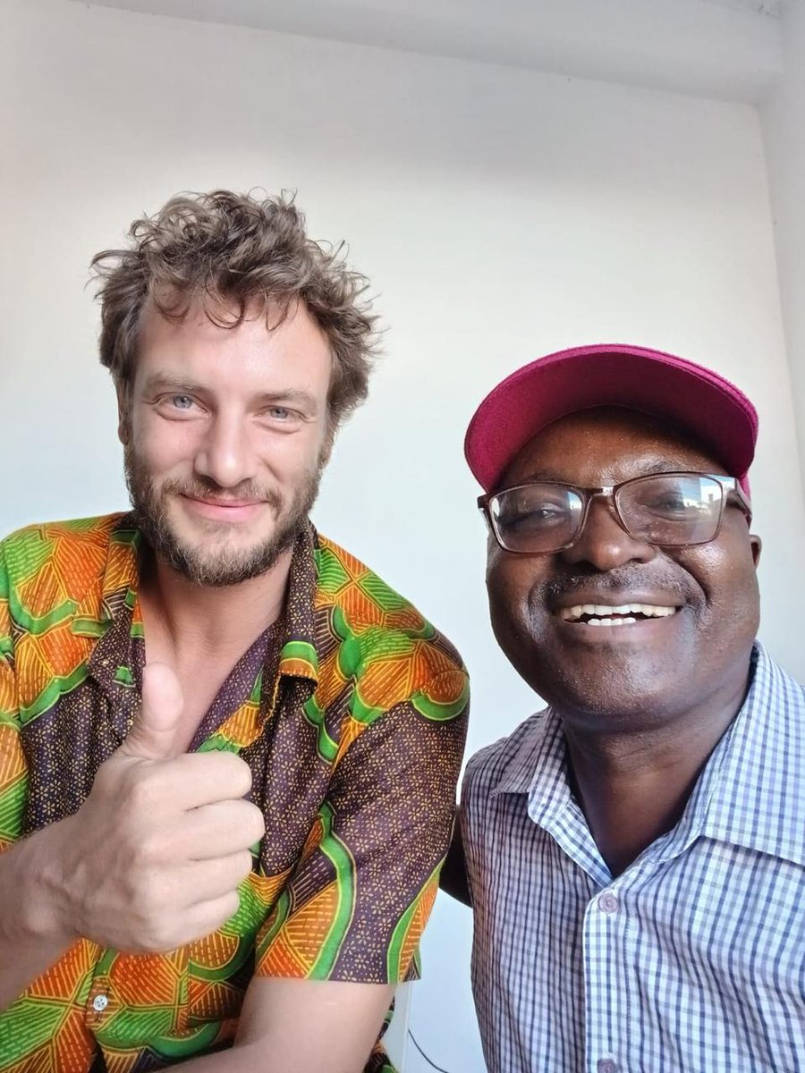 🎬 Yannick, one of our amazing community members, was in Beira filming a music video inspired by Empowa’s mission.

He met 🤝 Richard from Casa Real and 👧 kids living in our homes, some from the 2022 key handover! 🏠
We can’t wait to share it! 💚

Follow his journey 👇