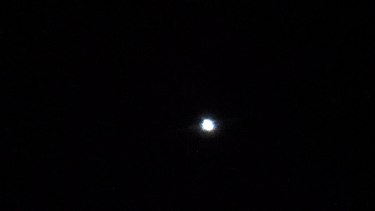 ancherh1's tweet photo. Altair is the brightest star in the constellation of Aquila https://t.co/e0hjsXDWju