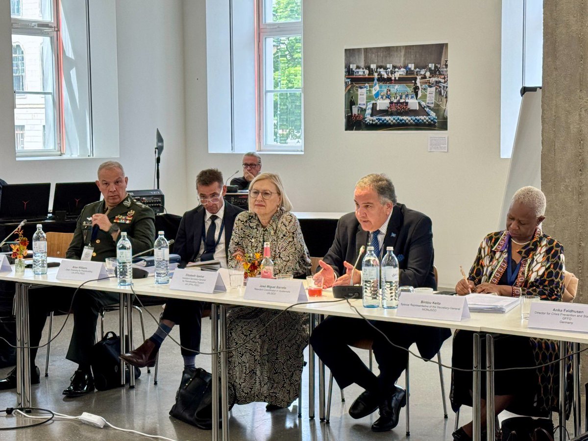 Miguel Barreto (@mbarreto_rc) on Twitter photo En el 7º Diálogo Estratégico del #PeacebuildingFund en Berlín, compartimos los logros de <a href="/ONUGuatemala/">ONU Guatemala</a> en la prevención de la conflictividad electoral, la participación juvenil y el fortalecimiento del Estado de derecho
<a href="/UNPeacebuilding/">United Nations Peacebuilding</a>
#PBF #BuildingPeace #Guatemala En el 7º Diálogo Estratégico del #PeacebuildingFund en Berlín, compartimos los logros de <a href="/ONUGuatemala/">ONU Guatemala</a> en la prevención de la conflictividad electoral, la participación juvenil y el fortalecimiento del Estado de derecho
<a href="/UNPeacebuilding/">United Nations Peacebuilding</a>
#PBF #BuildingPeace #Guatemala