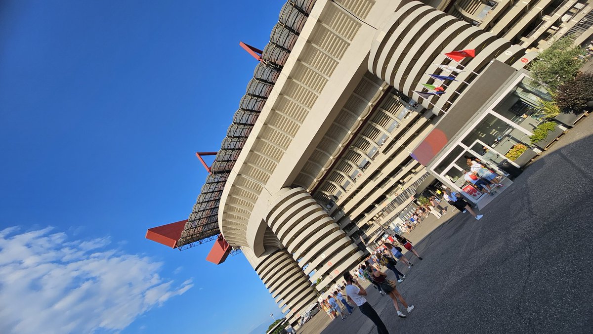 Paola Farina (@paoletta_f) on Twitter photo Ma stasera, San Siro è un po' più 'casa'
#MarcoNegliStadi <a href="/mengonimarco/">Marco Mengoni</a> #marcomengoni #mengonisansiro Ma stasera, San Siro è un po' più 'casa'
#MarcoNegliStadi <a href="/mengonimarco/">Marco Mengoni</a> #marcomengoni #mengonisansiro