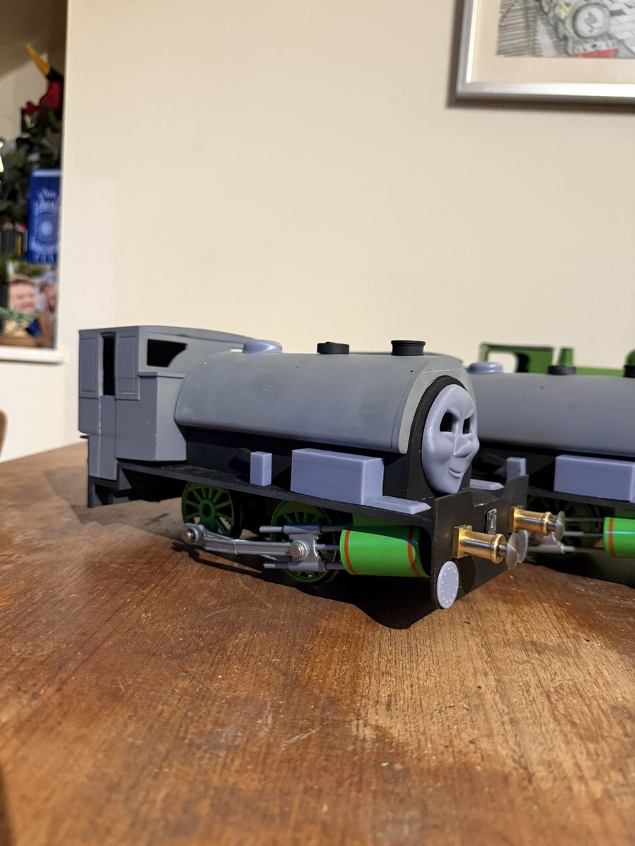 HenryFan91's tweet image. Looking for someone to CAD me a file. I need a G scale Percy coupling rod doing. It’s a specific part so I can shorten it and and print to replace these horrible things!