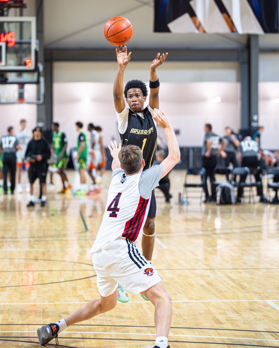 ArsenalHoops's tweet image. Amazing experience at the 3SSB Palmetto Road Championship- super proud of our 15U Gold group. Battled all spring & summer to earn the right to be in SC.
9-0 vs 3Stripes Gold Programs & 1-3 vs 3SSB programs.
Thank you to the amazing team at 3Stripes Gold & 3SSB we will be back!