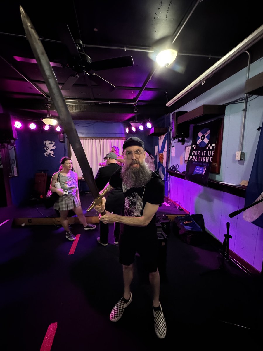 enderprize's tweet image. Iโve played hundreds of shows, but last night was the first time the owner of the club passed out swords for the band members to take a group photo with! โ๏ธ ๐คฃ Scottish Daveโs Pub in Clinton CT
