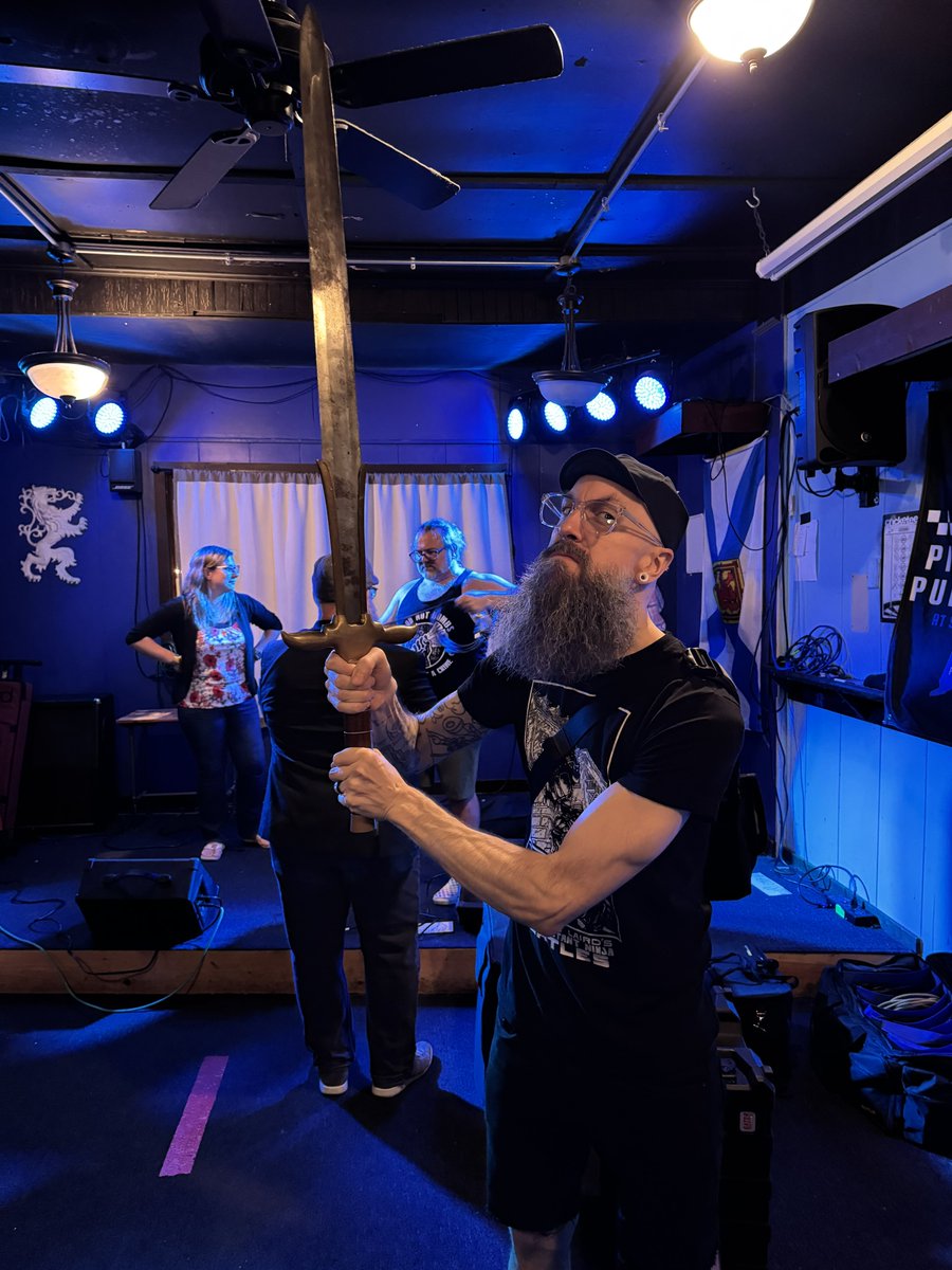 enderprize's tweet image. Iโve played hundreds of shows, but last night was the first time the owner of the club passed out swords for the band members to take a group photo with! โ๏ธ ๐คฃ Scottish Daveโs Pub in Clinton CT