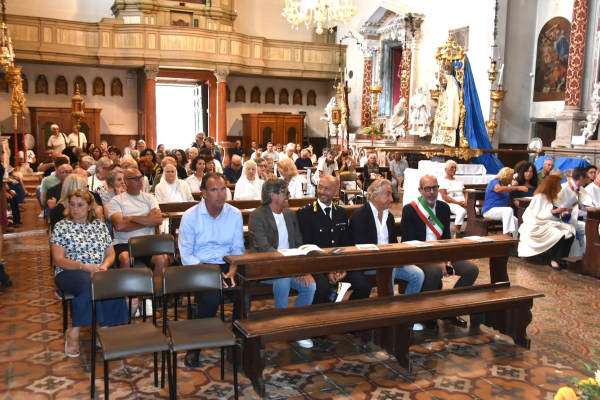 🙏🏽 Si è svolta la solenne processione in onore della Madonna di Marina, una delle tradizioni più sentite della comunità locale, giunta quest’anno alla 224ª edizione!

✨ La celebrazione, iniziata nella Chiesa di Santa Maria Assunta, ha rappresentato un importante momento di