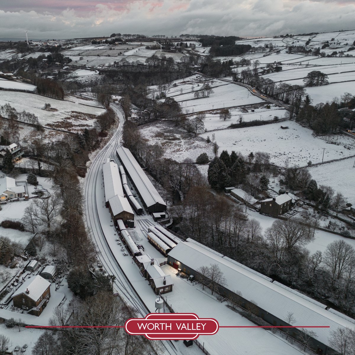 While the teams are hard at work behind the scenes getting Oxenhope ready for The Railway Children: Returning Home, please note that the station is closed when no passenger trains are in service.

Trains will be steaming through the valley on: Wed, Thurs, Sat &amp; Sun! 📷