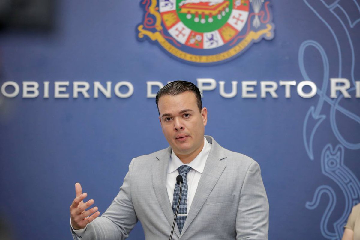 Secretaría de la Gobernación de Puerto Rico (@secretariadepr) on Twitter photo El secretario de Asuntos Públicos, Hiram Torres, junto la secretaria auxiliar del Negociado de la Lotería de Puerto Rico, Heidi Hernández y el director de la Autoridad de Transporte Integrado, Josué Menéndez brindan una actualización de los logros del <a href="/gobiernodepr/">Gobierno de Puerto Rico</a>. El secretario de Asuntos Públicos, Hiram Torres, junto la secretaria auxiliar del Negociado de la Lotería de Puerto Rico, Heidi Hernández y el director de la Autoridad de Transporte Integrado, Josué Menéndez brindan una actualización de los logros del <a href="/gobiernodepr/">Gobierno de Puerto Rico</a>.