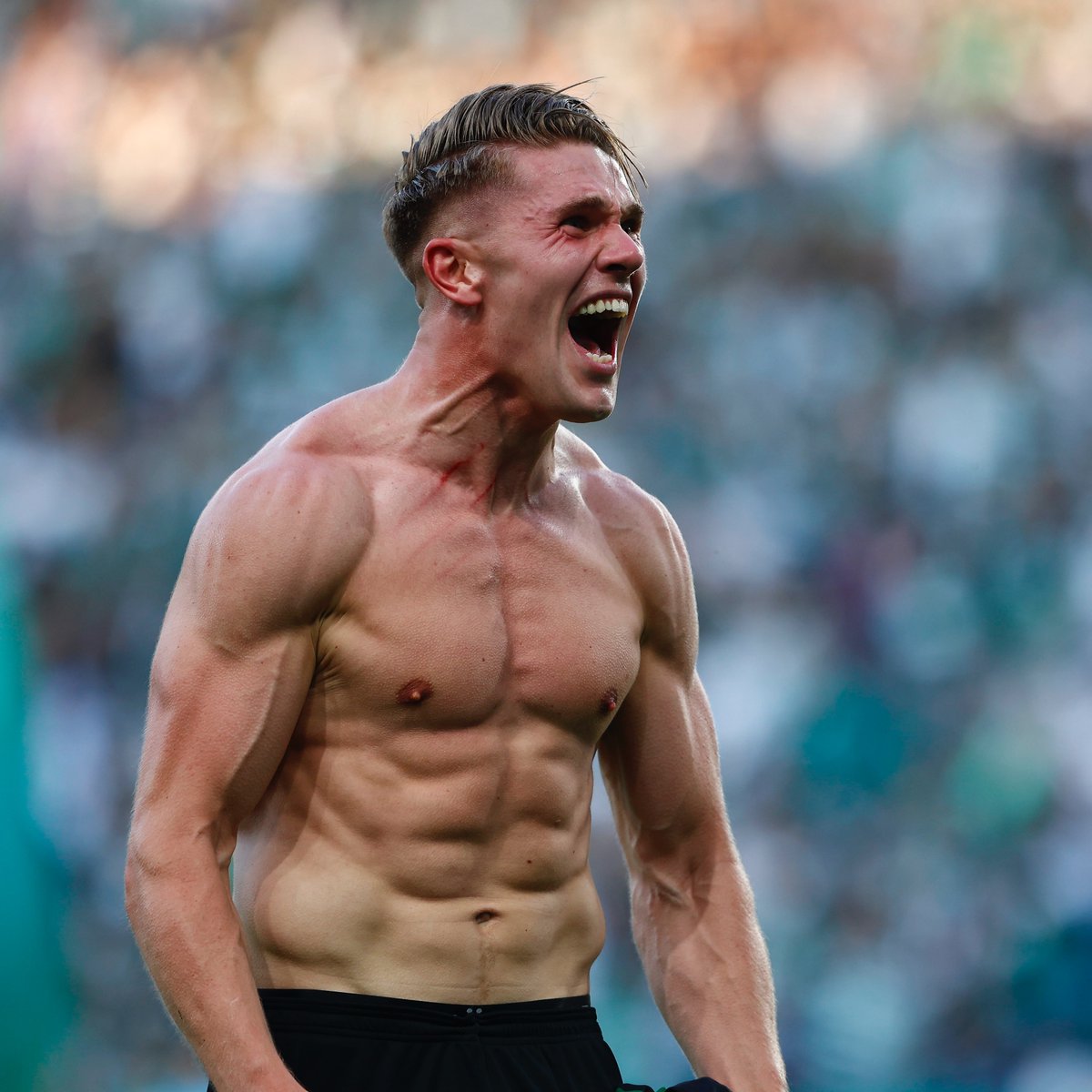 ActuFoot_'s tweet image. 🚨 𝗔𝗥𝗦𝗘𝗡𝗔𝗟 𝗙𝗜𝗡𝗔𝗟𝗜𝗦𝗘 𝗟’𝗔𝗥𝗥𝗜𝗩𝗘́𝗘 𝗗𝗘 𝗩𝗜𝗞𝗧𝗢𝗥 𝗚𝗬𝗢𝗞𝗘𝗥𝗘𝗦 🇸🇪 ! ❤️🤍

Les Gunners ont franchi les dernières étapes des négociations avec le Sporting. ✅
 
Le Suédois devrait signer un contrat de 5 ans avec le club londonien. ✍️
 
🗞️ @David_Ornstein