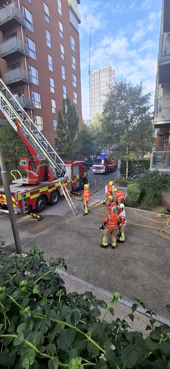 BH_CAG's tweet image. How many more little fires? Near misses?
8 years after Grenfell our homes are still unsafe &amp;amp; remediation stuck in Gateway 2
If this hadn&apos;t been spotted by a resident things could be a lot worse
What will it take to finally fix our homes?
#EndOurCladdingScandal
@McrCladiators
