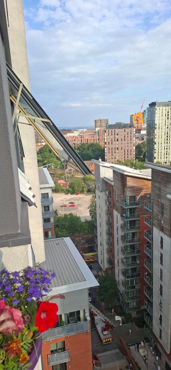BH_CAG's tweet image. How many more little fires? Near misses?
8 years after Grenfell our homes are still unsafe &amp;amp; remediation stuck in Gateway 2
If this hadn&apos;t been spotted by a resident things could be a lot worse
What will it take to finally fix our homes?
#EndOurCladdingScandal
@McrCladiators