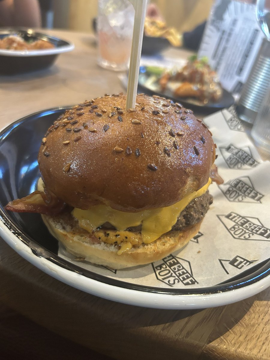 Frances Hodge tweet media