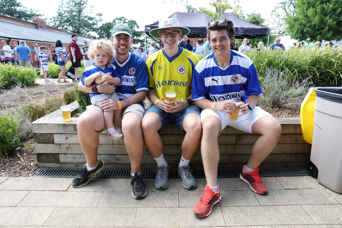 Reading FC tweet media