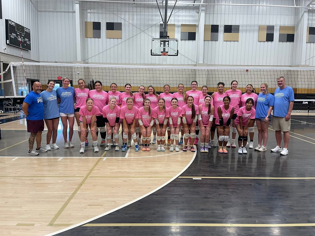LydieVarnadore's tweet image. Thank you @UAHVolleyball and @SouthAlabamaVB for amazing team camps! Can’t wait for this upcoming season with my team!