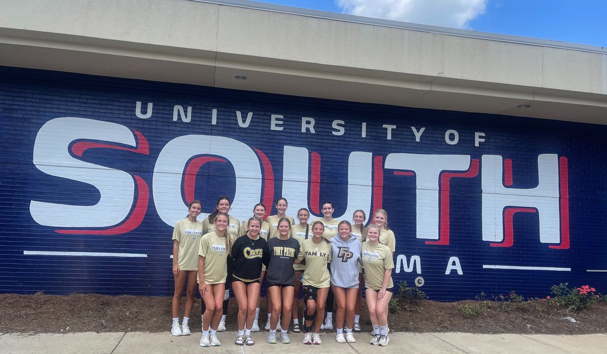 LydieVarnadore's tweet image. Thank you @UAHVolleyball and @SouthAlabamaVB for amazing team camps! Can’t wait for this upcoming season with my team!